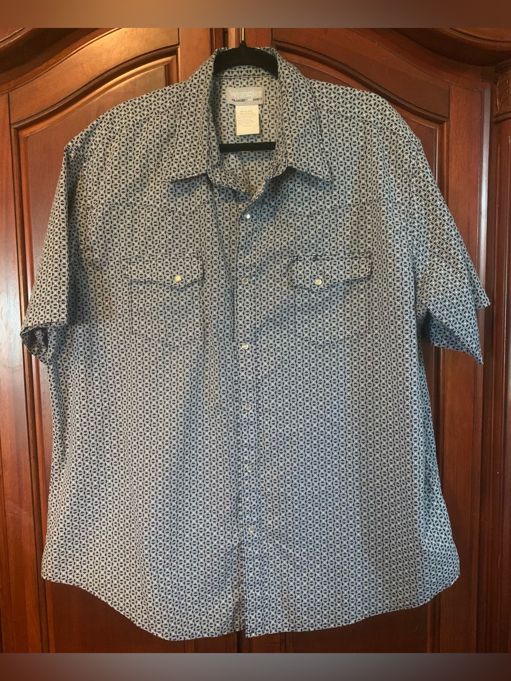 Wrangler Short-Sleeve Geometric Print Button-Down Shirt - Blue